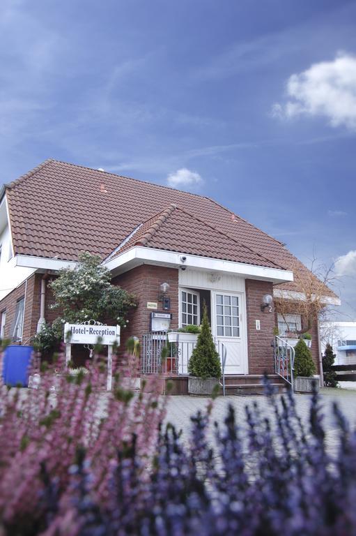 Airport Zeltinger Hof Hotel Kelsterbach Exterior foto