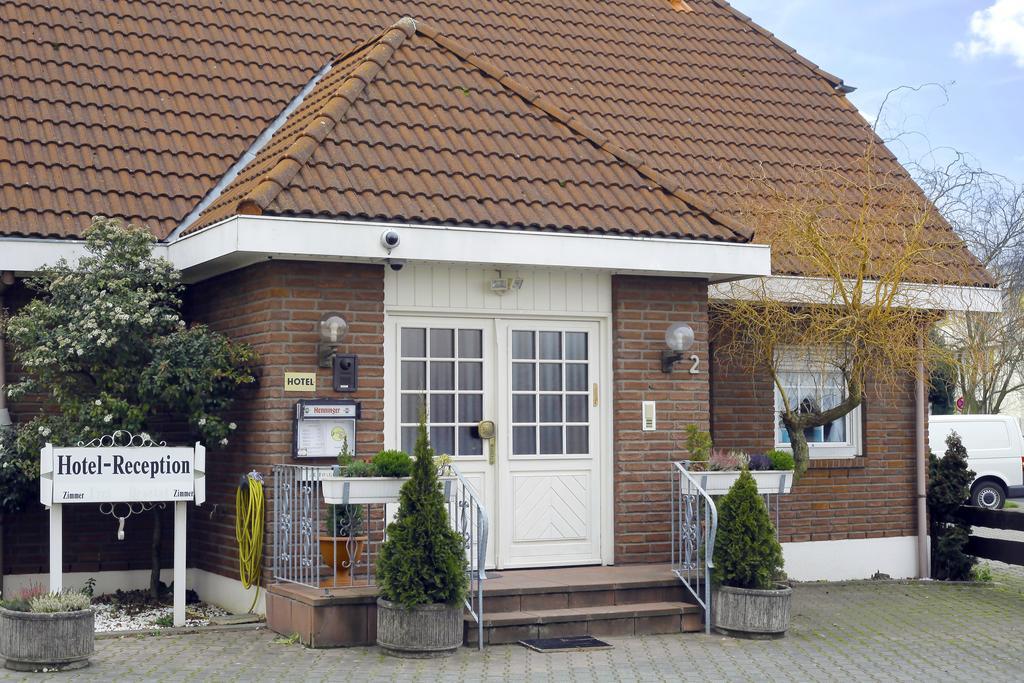 Airport Zeltinger Hof Hotel Kelsterbach Exterior foto